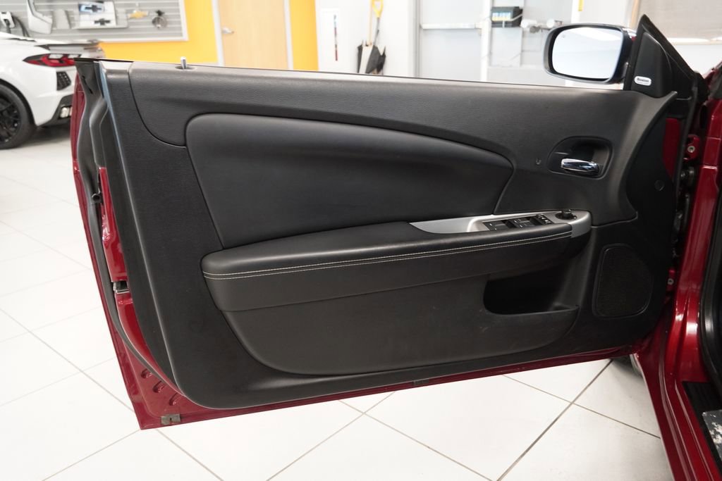 Used 2012 Chrysler 200 Limited FWD image 6