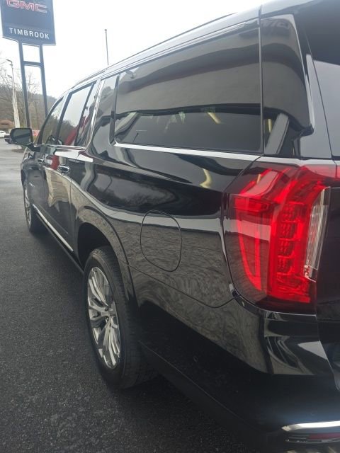 Used 2024 GMC Yukon XL Denali w/ Advanced Technology Package image 26