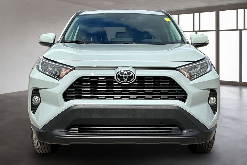 Used 2021 Toyota RAV4 XLE image 2