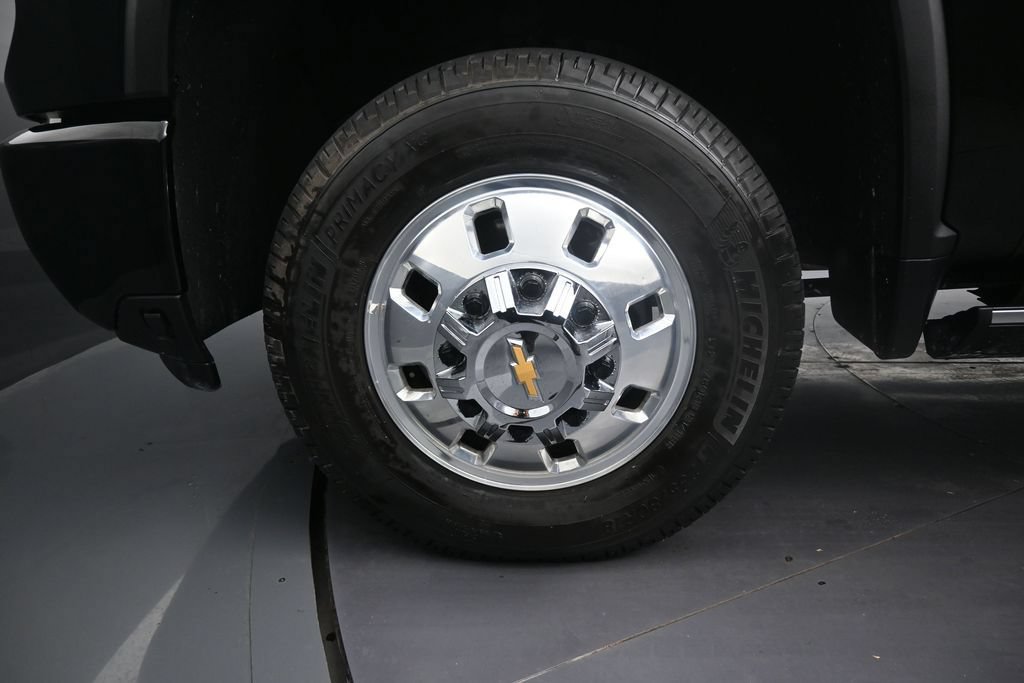 Used 2026 Chevrolet Silverado 3500 High Country w/ High Country Premium Package AWD/4WD image 10