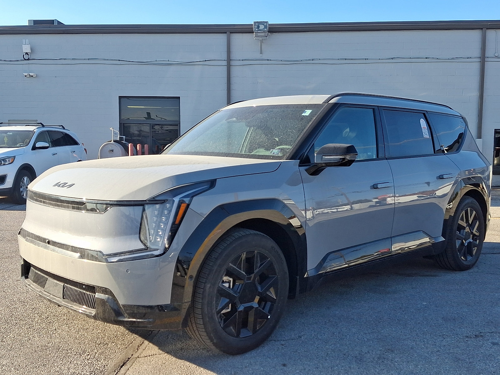 New 2026 Kia EV9 Land w/ Nightfall Edition Package image 4