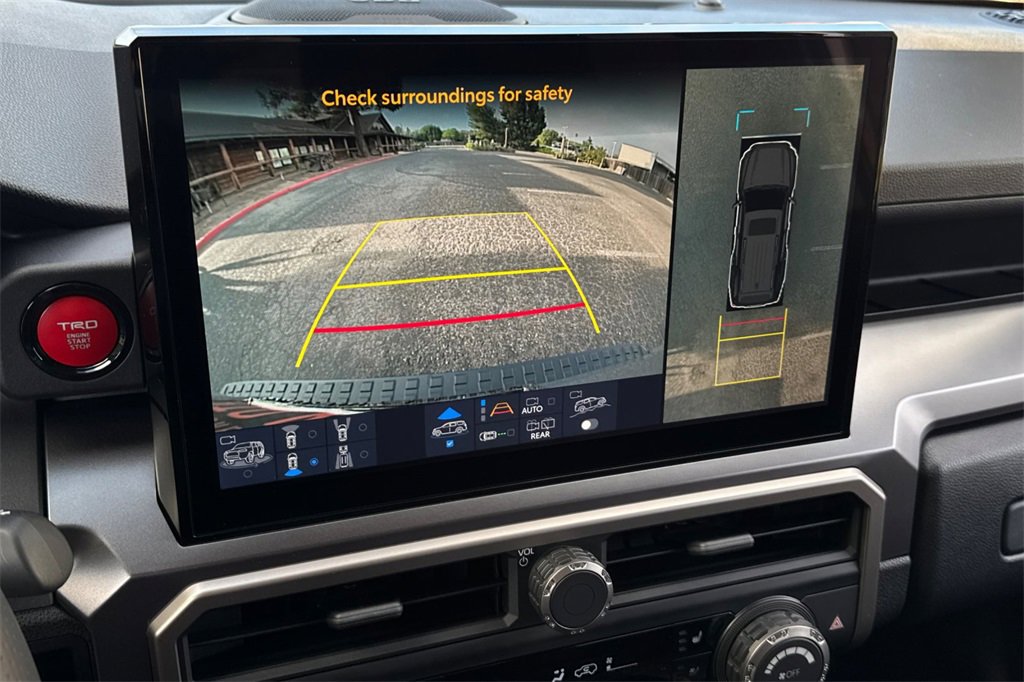 Used 2025 Toyota 4Runner TRD Off-Road Premium image 23