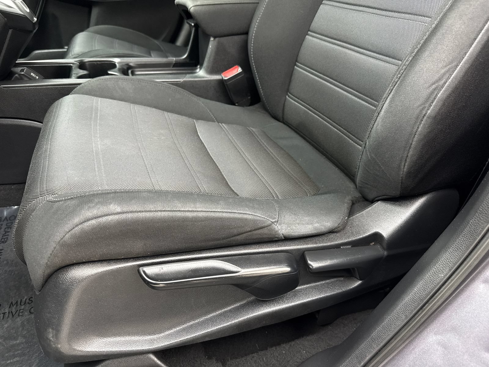 Used 2019 Honda CR-V LX image 33