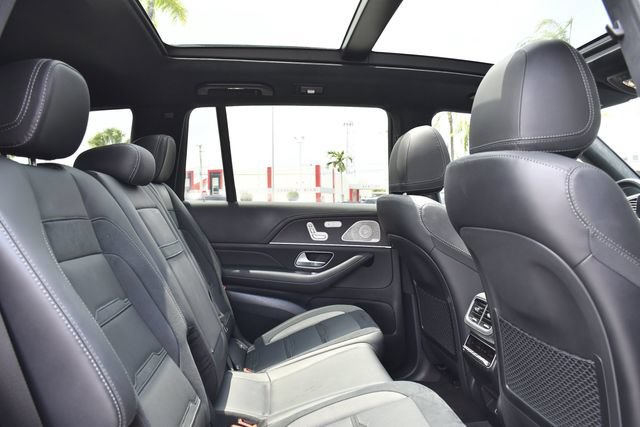 Used 2025 Mercedes-Benz GLS 63 AMG 4MATIC image 28