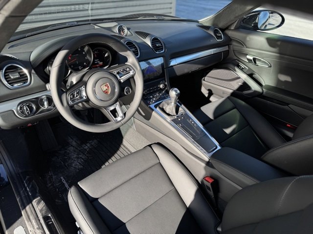 New 2025 Porsche 718 Cayman image 4