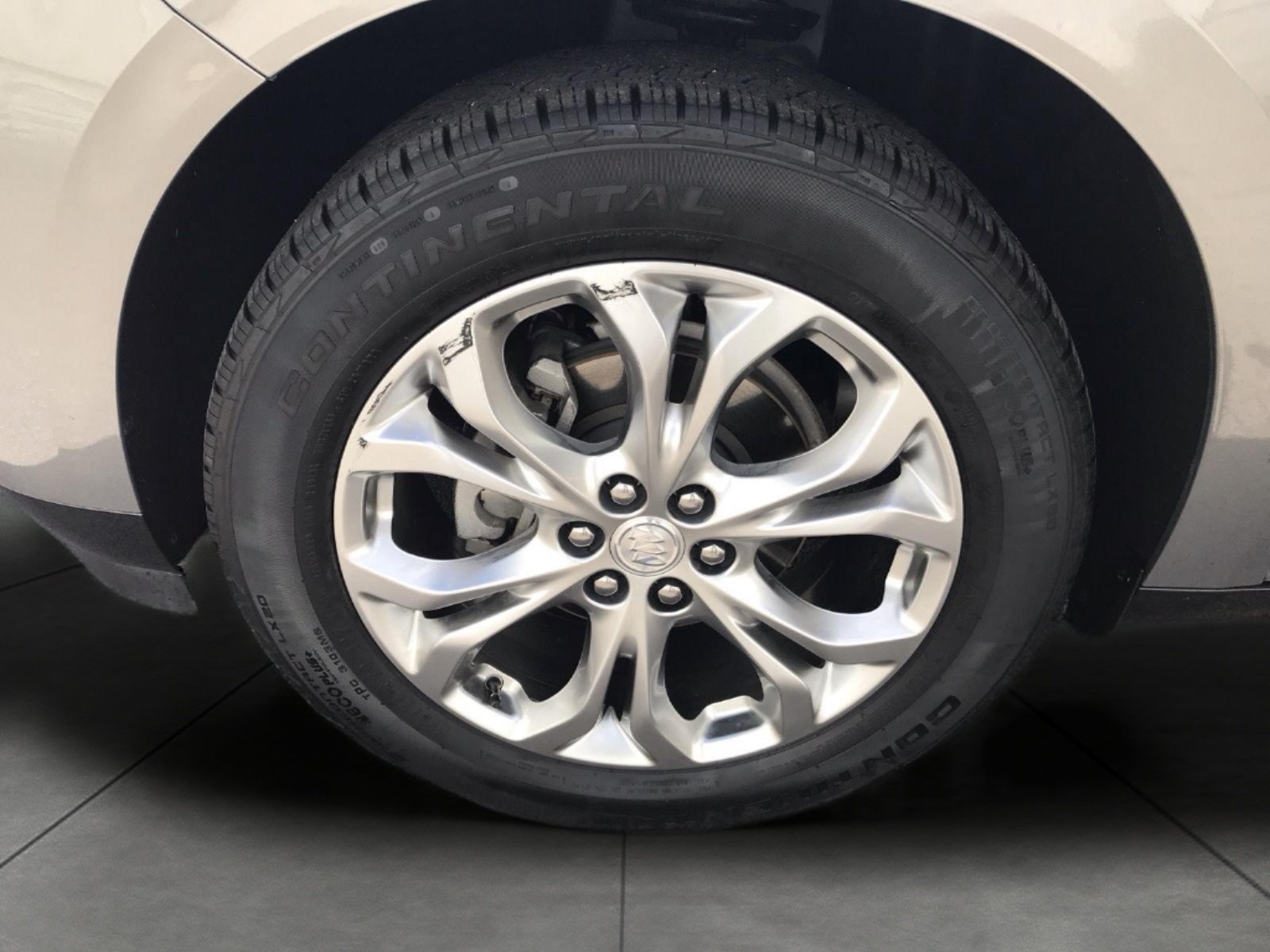 Certified 2018 Buick Enclave Avenir w/ Avenir Technology Package FWD image 28
