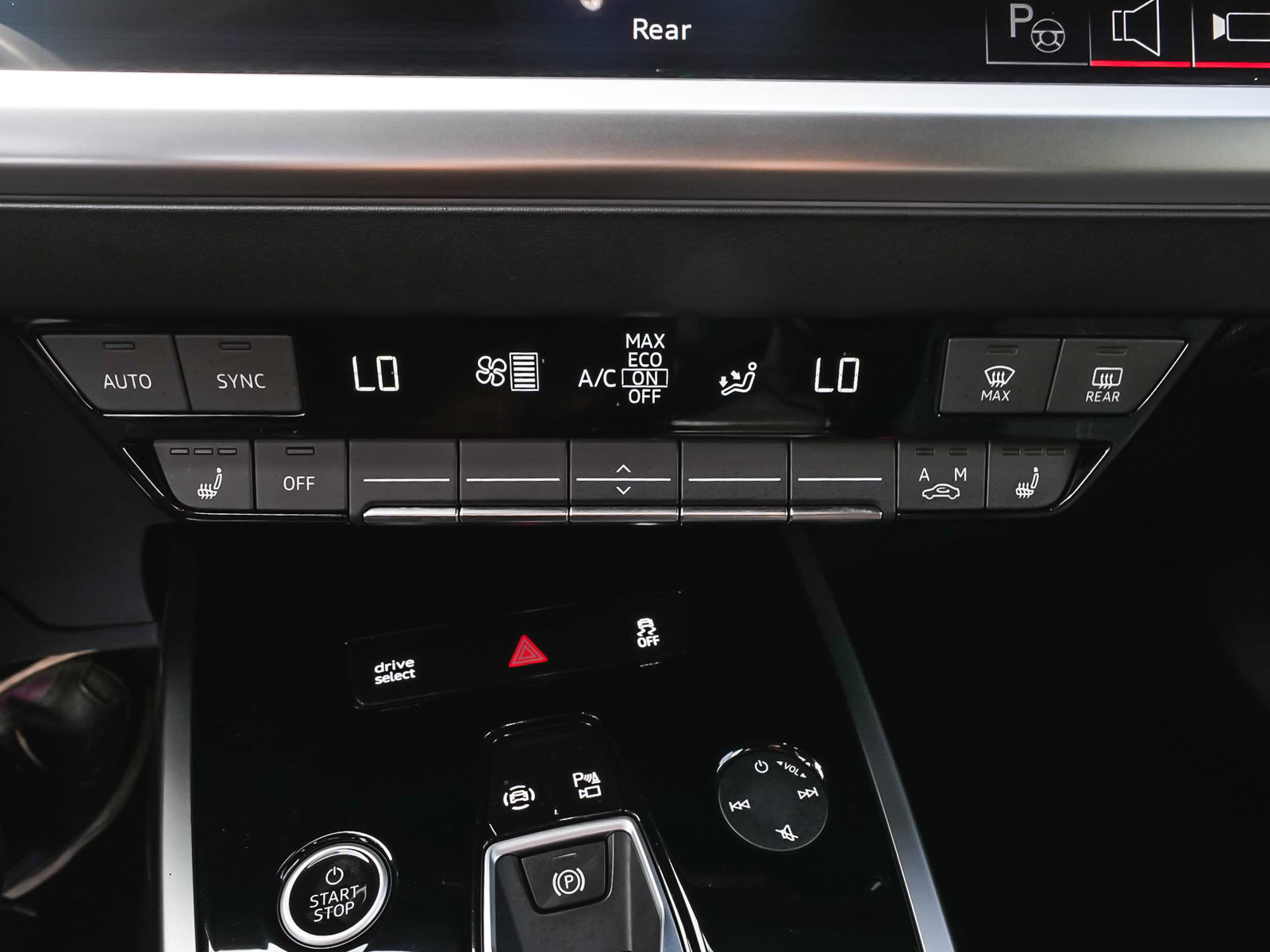 Used 2023 Audi Q4 e-tron Premium Plus w/ Premium Plus AWD/4WD image 23