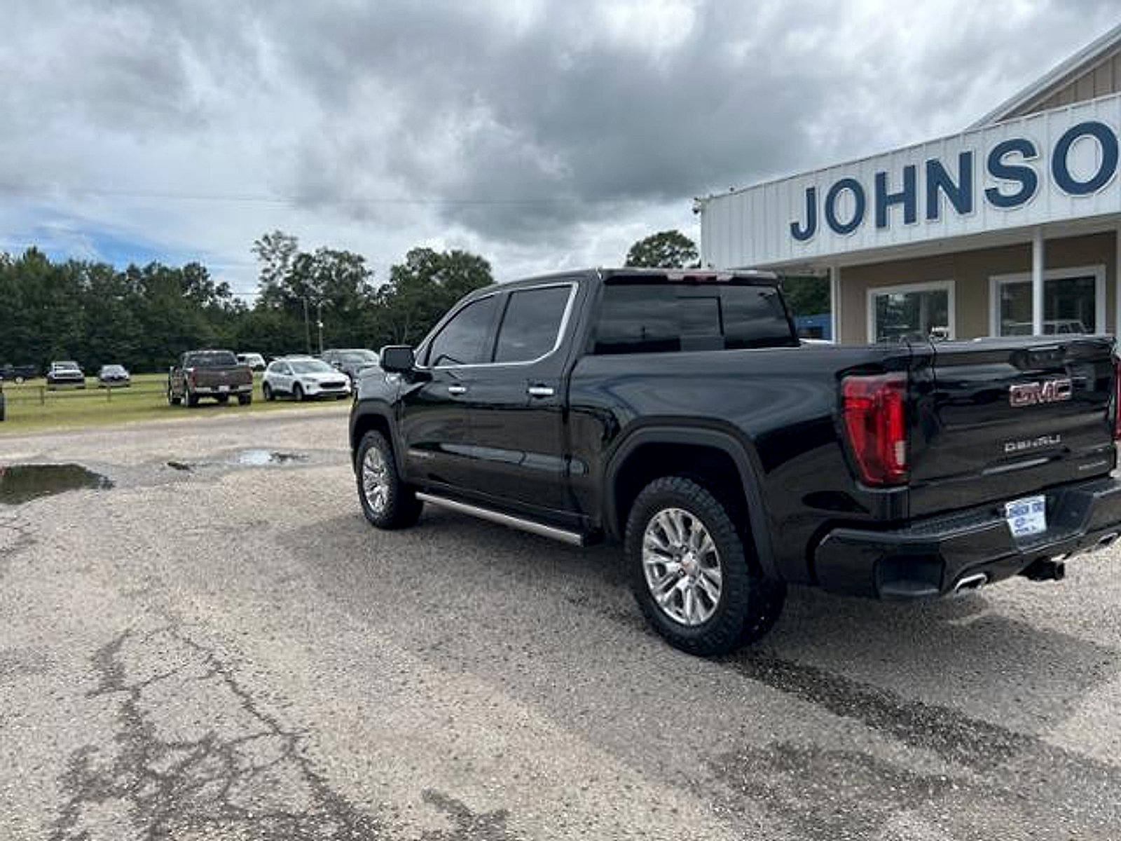 Used 2024 GMC Sierra 1500 Denali w/ Technology Package image 7