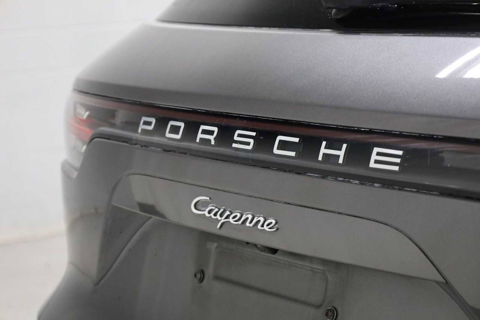 Used 2019 Porsche Cayenne image 8