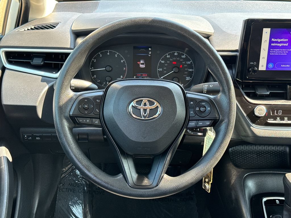 Used 2023 Toyota Corolla LE FWD image 12
