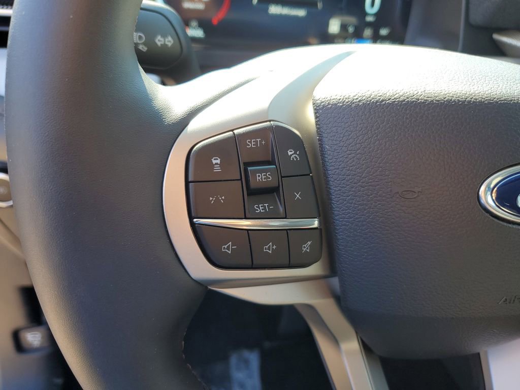 New 2025 Ford Explorer Active image 22