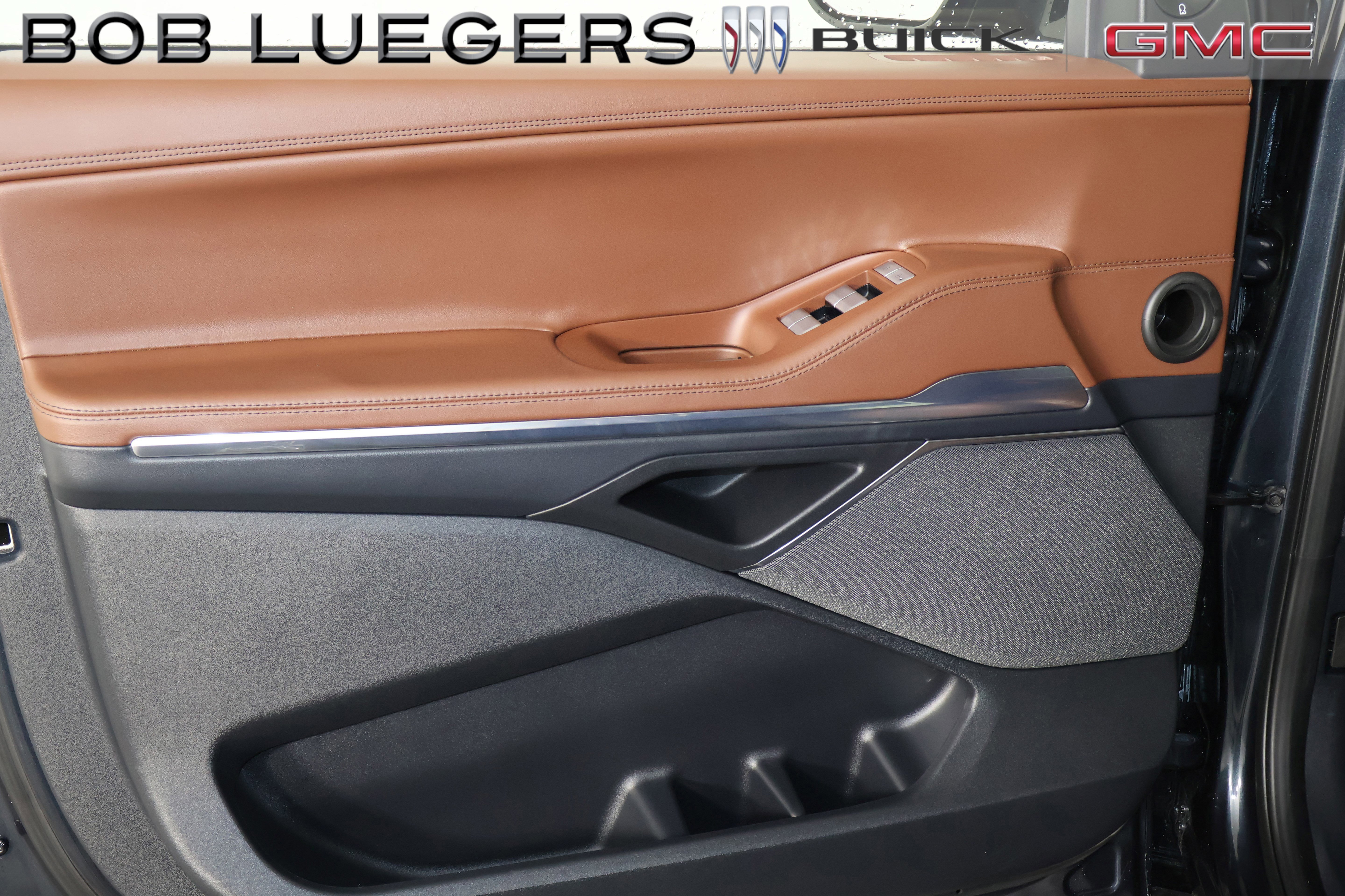 Used 2026 Lincoln Navigator Reserve AWD/4WD image 7