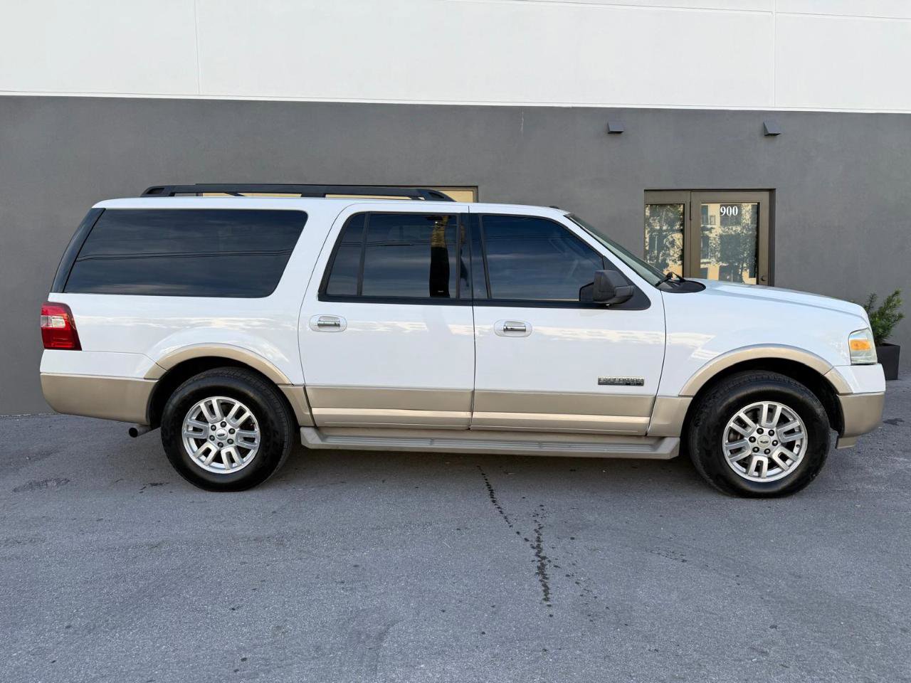 Used 2007 Ford Expedition EL Eddie Bauer RWD image 10