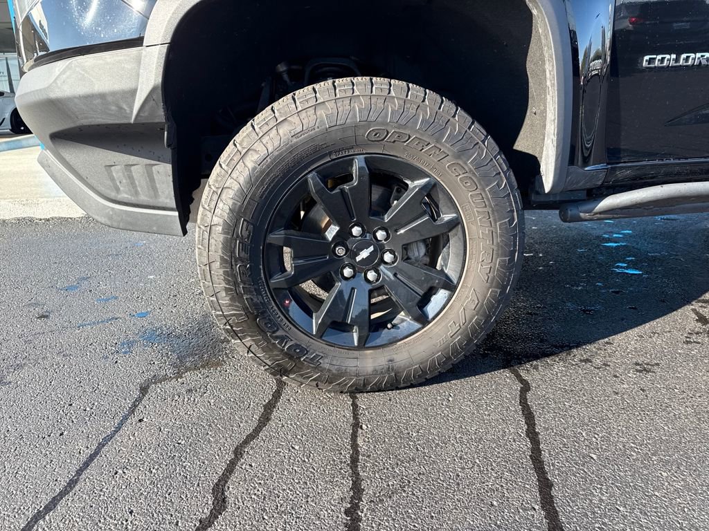 Used 2019 Chevrolet Colorado ZR2 w/ ZR2 Midnight Special Edition image 32