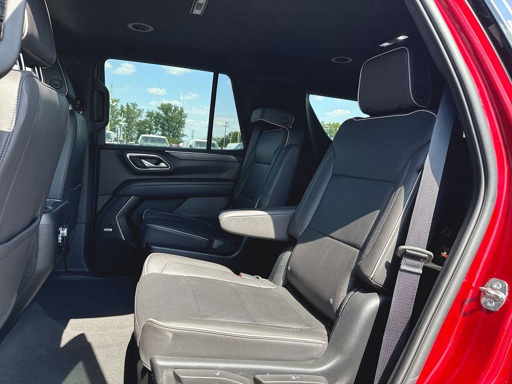 Used 2023 GMC Yukon SLT AWD/4WD image 23