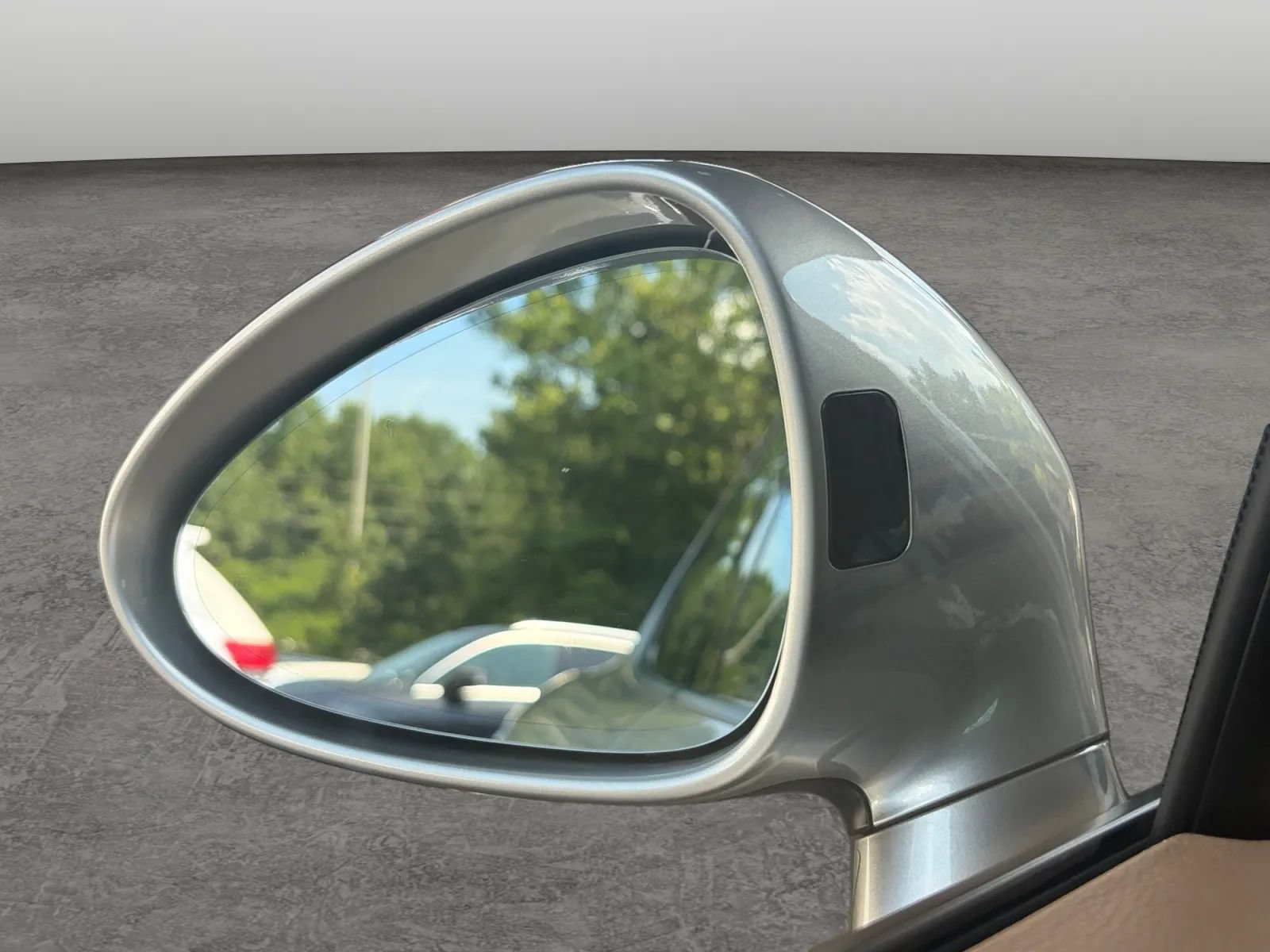 Used 2012 Porsche Panamera 4 image 32