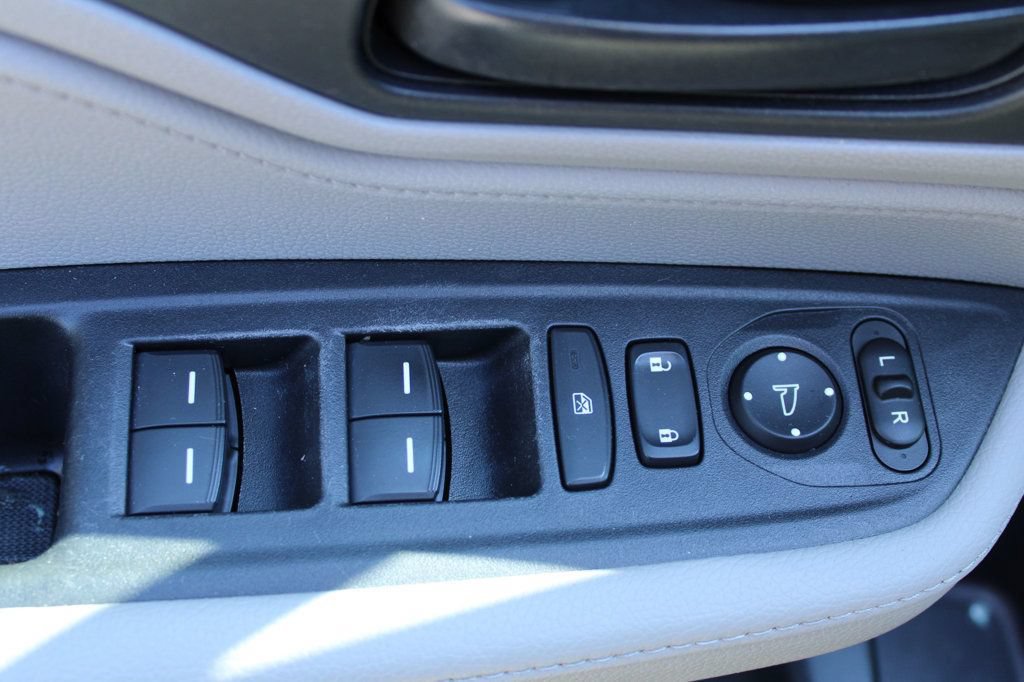Used 2019 Honda Odyssey EX-L image 26