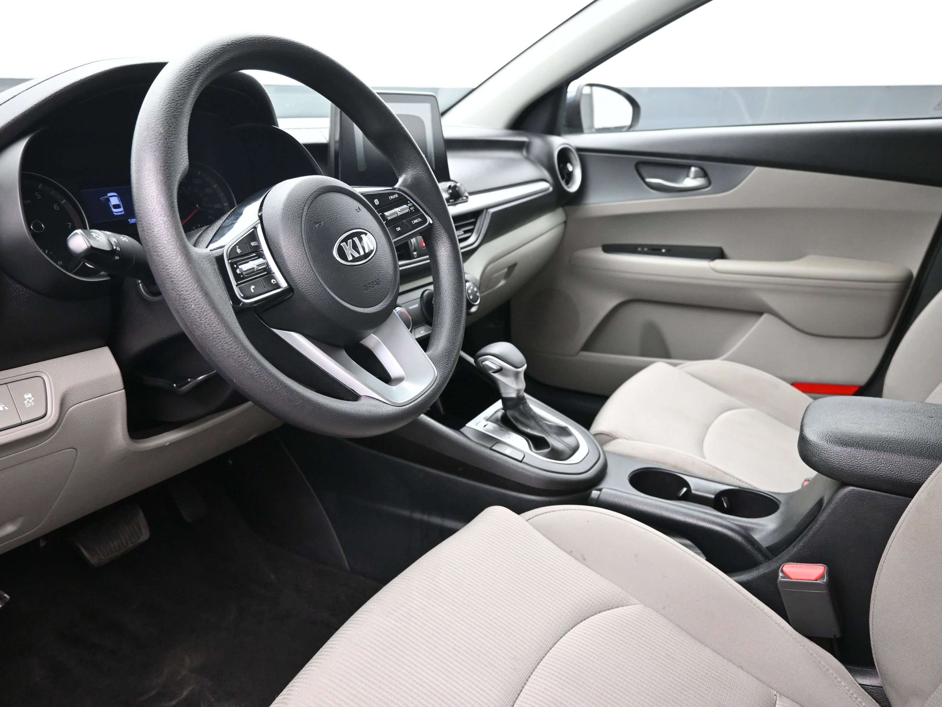 Used 2020 Kia Forte LXS FWD image 10