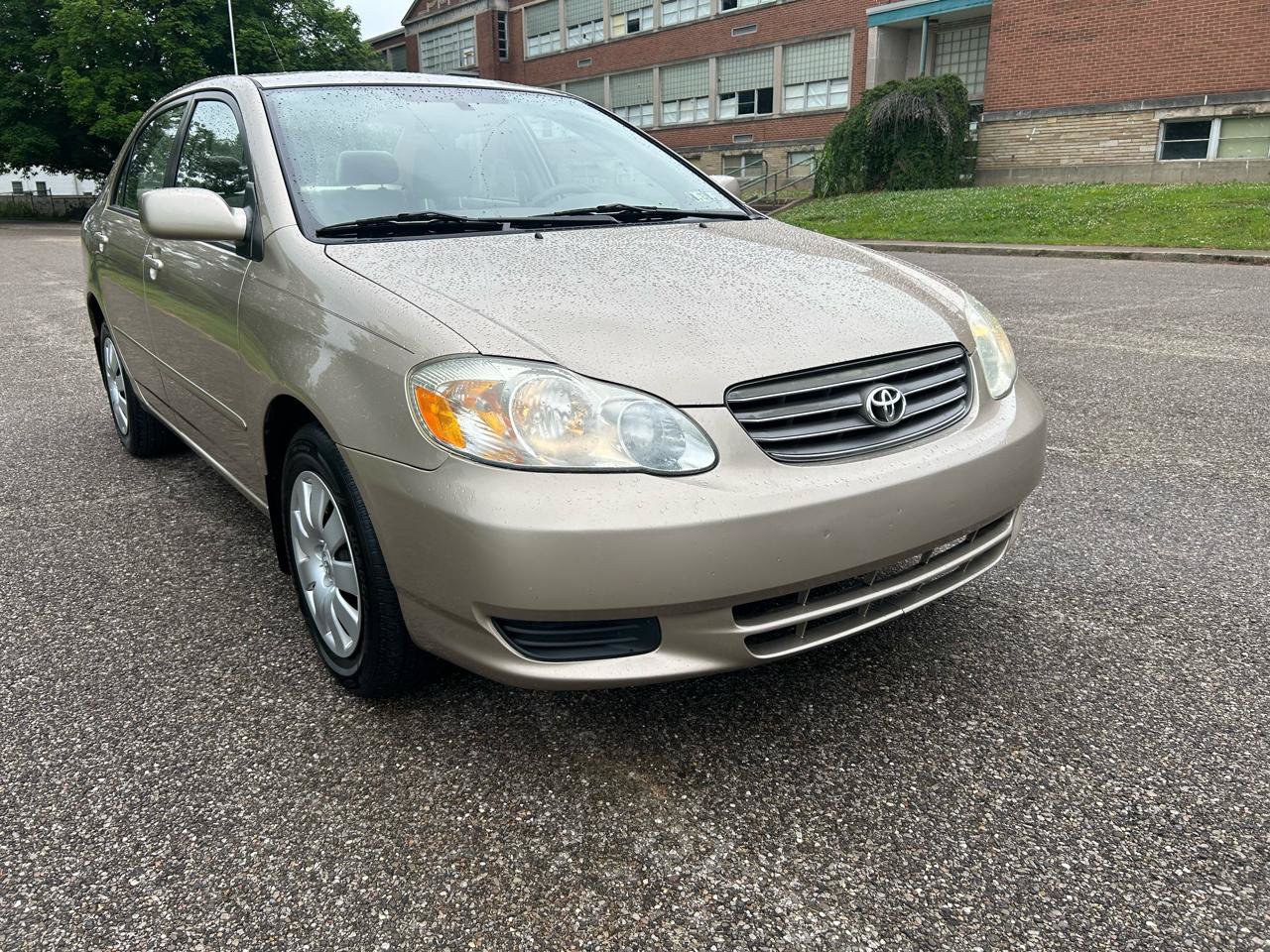 Used 2004 Toyota Corolla LE FWD image 5