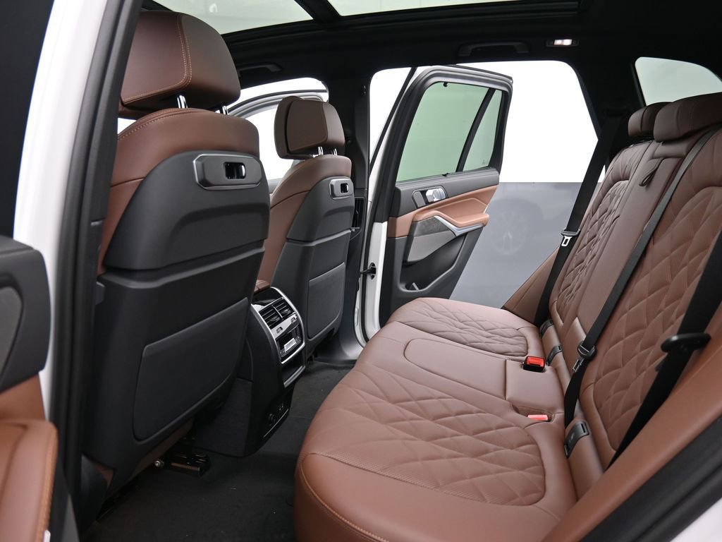 New 2026 BMW X5 xDrive40i AWD/4WD image 15