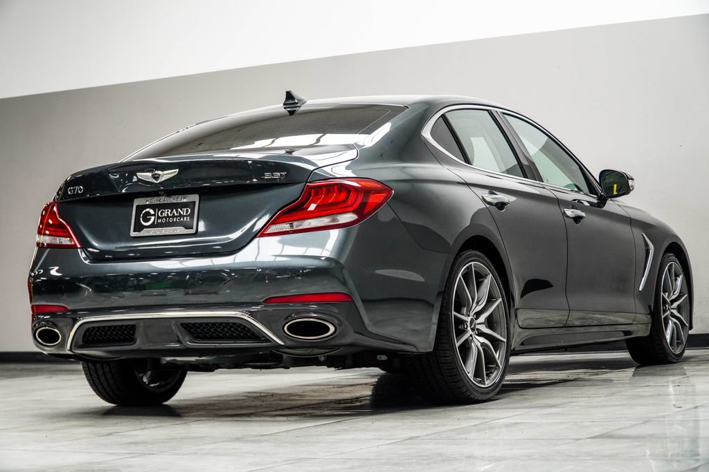 Used 2019 Genesis G70 3.3T Design image 12