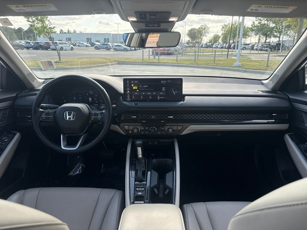Used 2023 Honda Accord Touring image 16