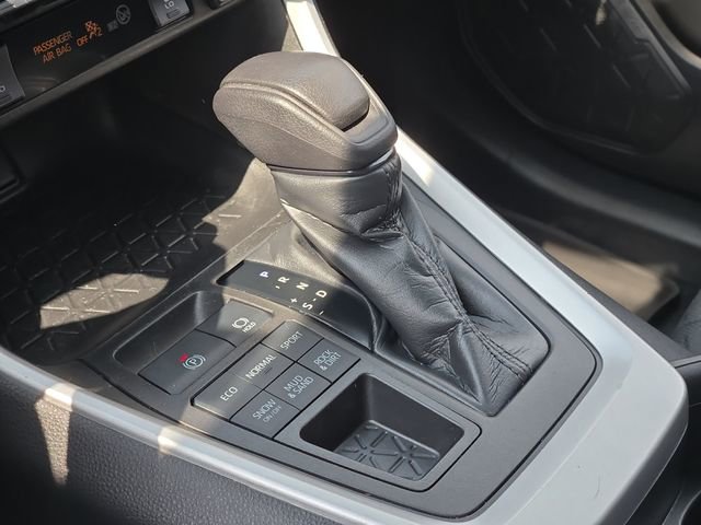 Used 2021 Toyota RAV4 XLE w/ Convenience Package AWD/4WD image 23