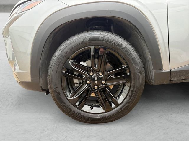 Used 2025 Chevrolet Trax ACTIV FWD image 23