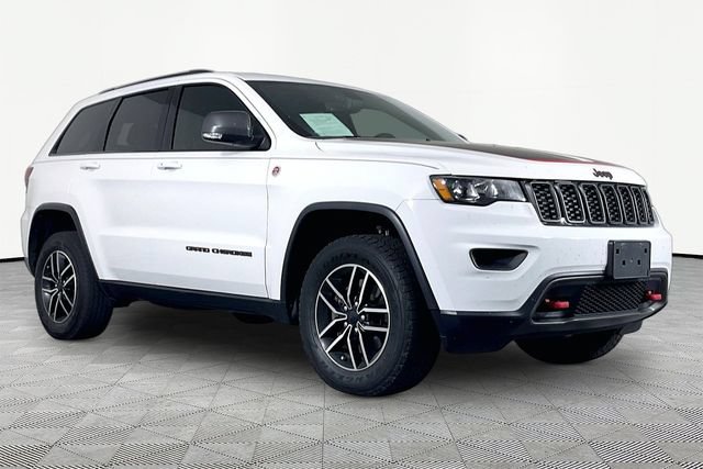Used 2020 Jeep Grand Cherokee Trailhawk w/ Trailhawk Luxury Group AWD/4WD image 2