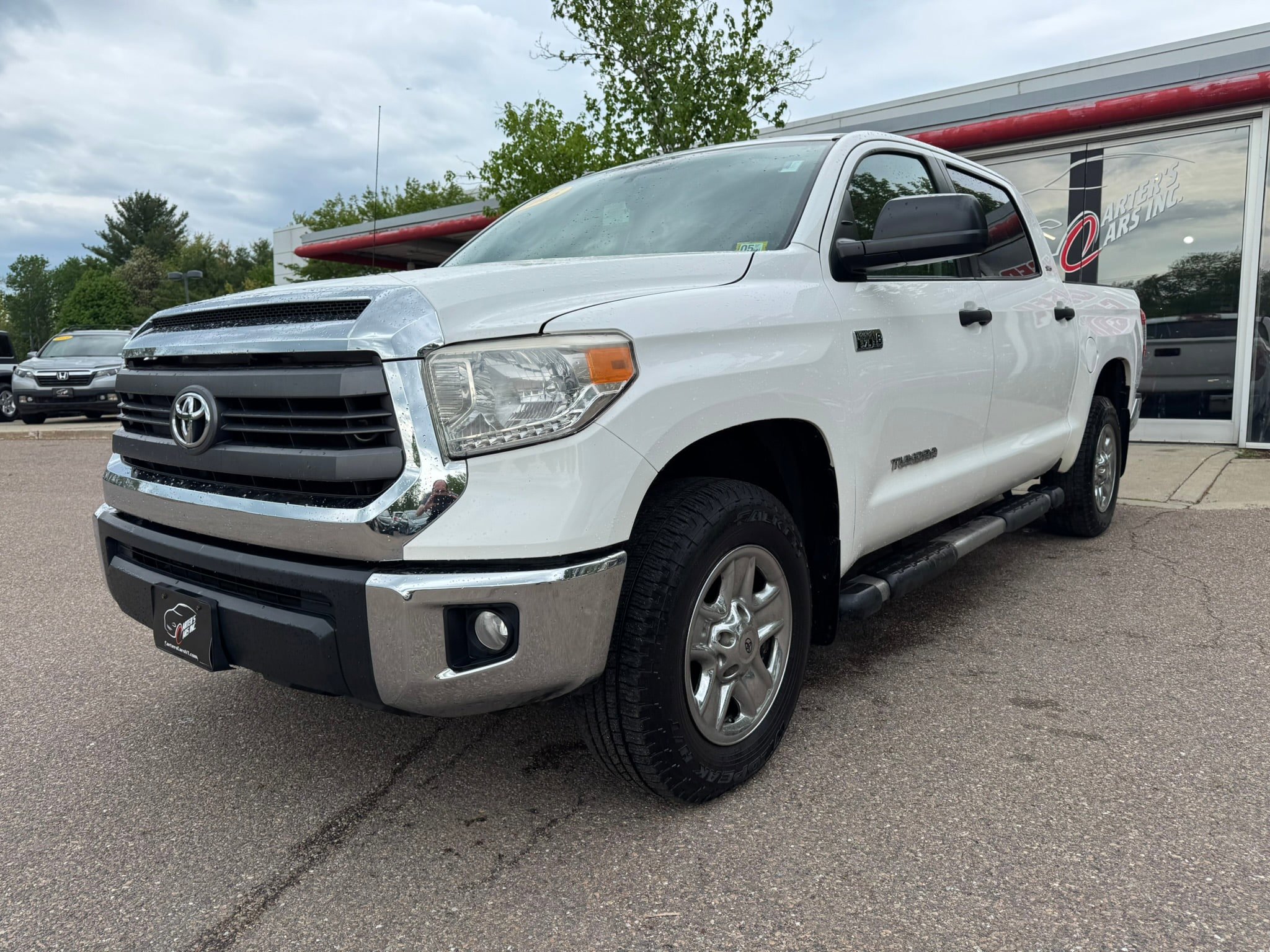 Used 2015 Toyota Tundra SR5 w/ TRD Off Road Package AWD/4WD video 1