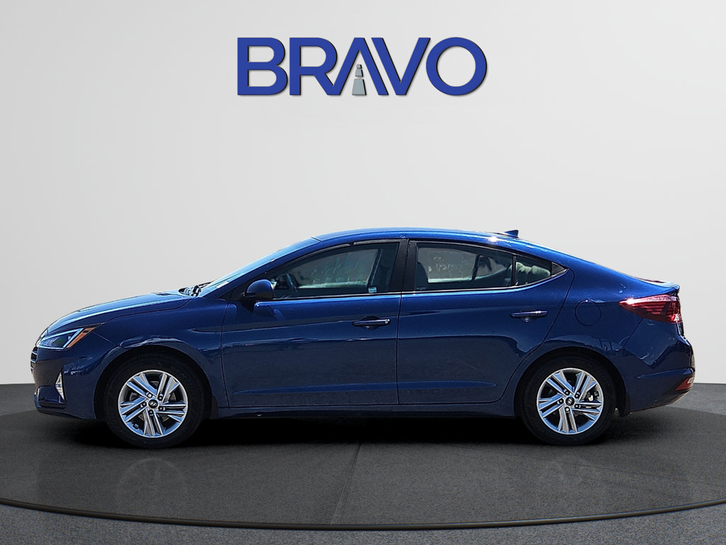 Used 2020 Hyundai Elantra SEL w/ Winter Weather Package FWD image 2