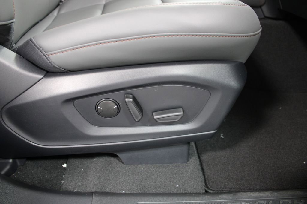 New 2026 Ford Explorer Active w/ Active Comfort Package image 23