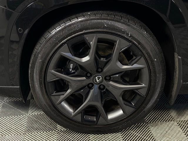 Used 2025 Lexus TX 500h AWD w/ Technology Package image 17