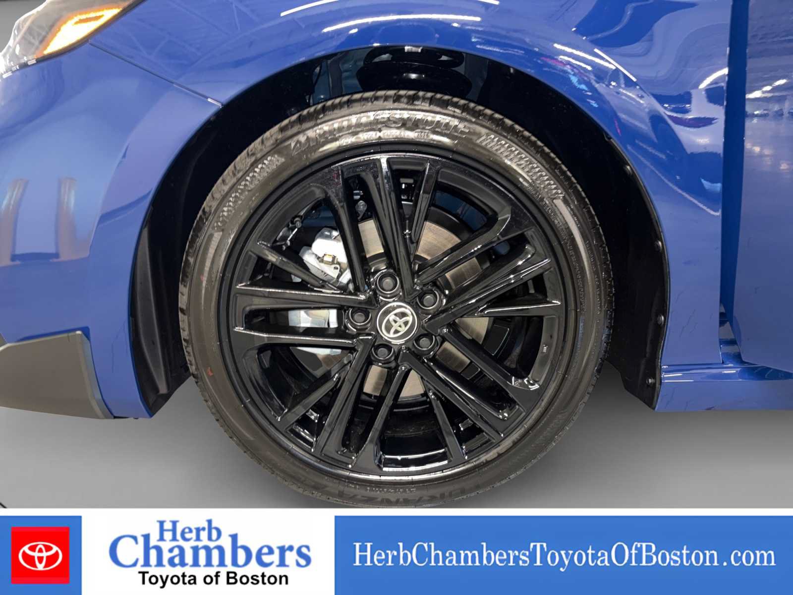 Used 2026 Toyota Camry SE FWD image 9