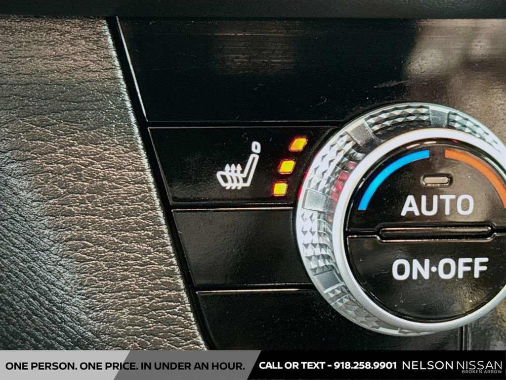 Used 2023 Mitsubishi Outlander SE Black Edition image 20