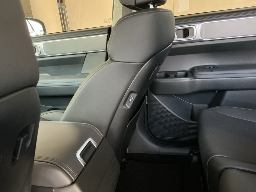 New 2026 Hyundai Santa Fe SEL FWD image 13