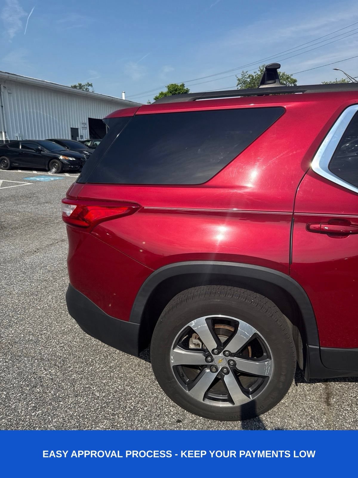 Used 2019 Chevrolet Traverse LT w/ LT Premium Package AWD/4WD image 8