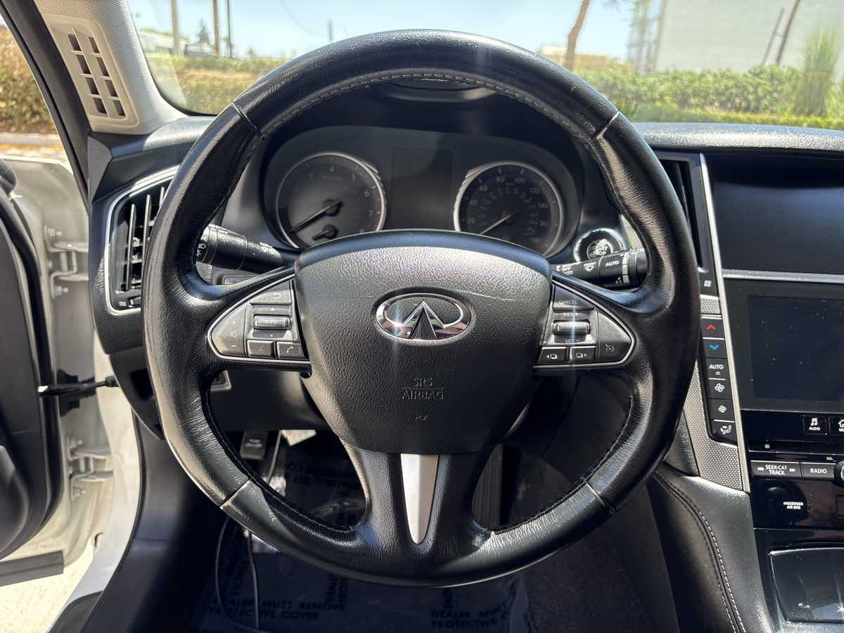 Used 2017 INFINITI Q50 2.0t w/ Moonroof Package RWD image 22