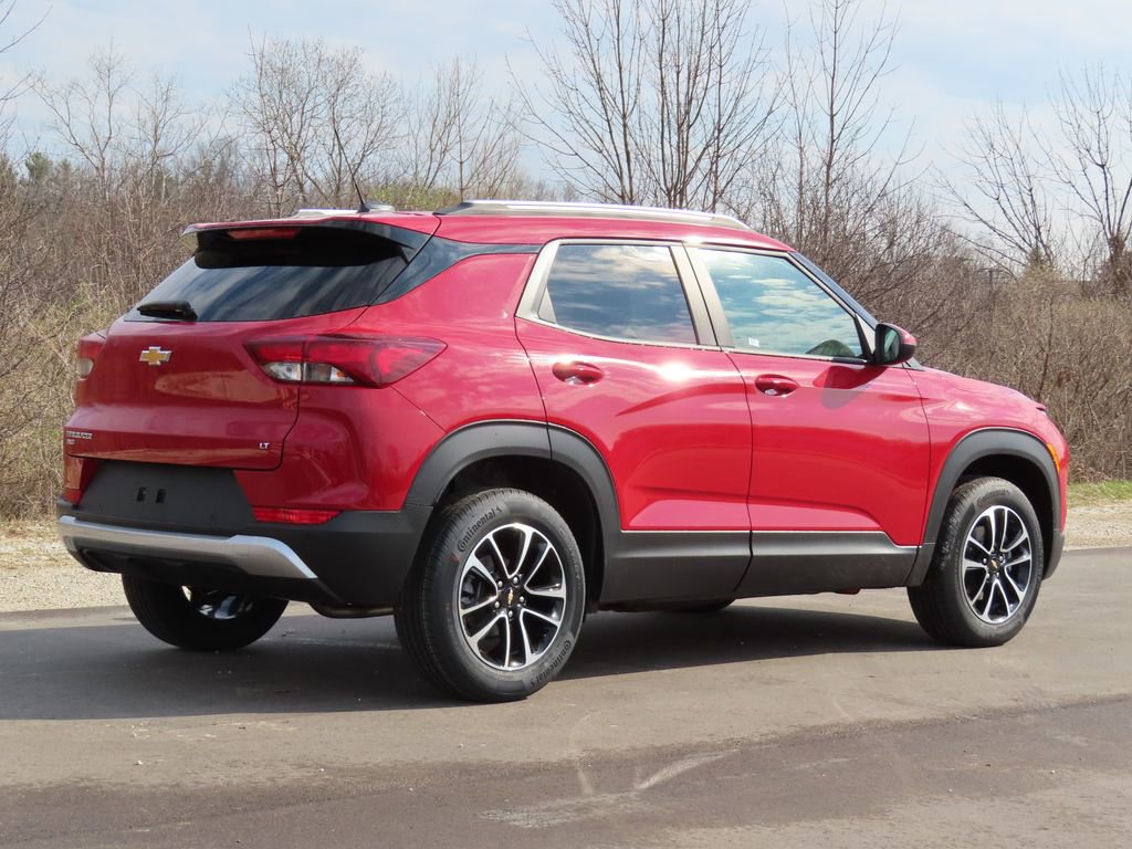 New 2026 Chevrolet TrailBlazer LT w/ Convenience Package AWD/4WD image 3