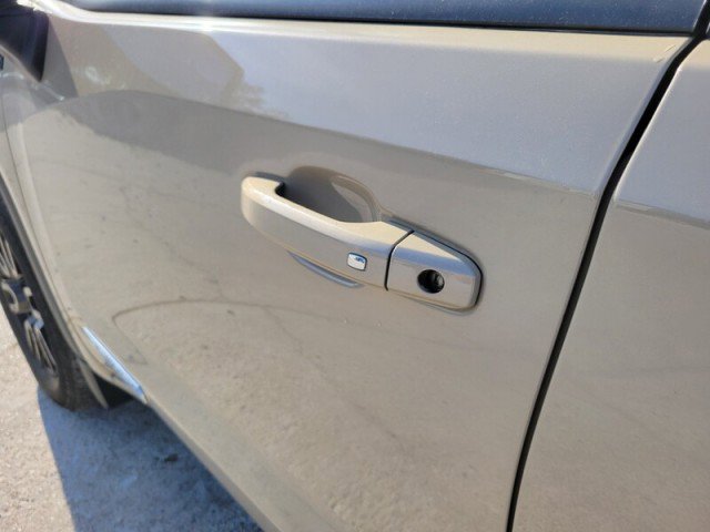 Used 2022 GMC Sierra 1500 Elevation image 10