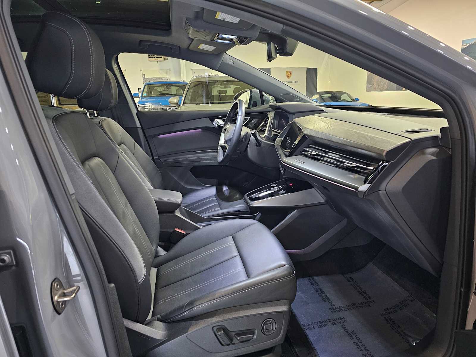 Used 2023 Audi Q4 e-tron Premium Plus image 10