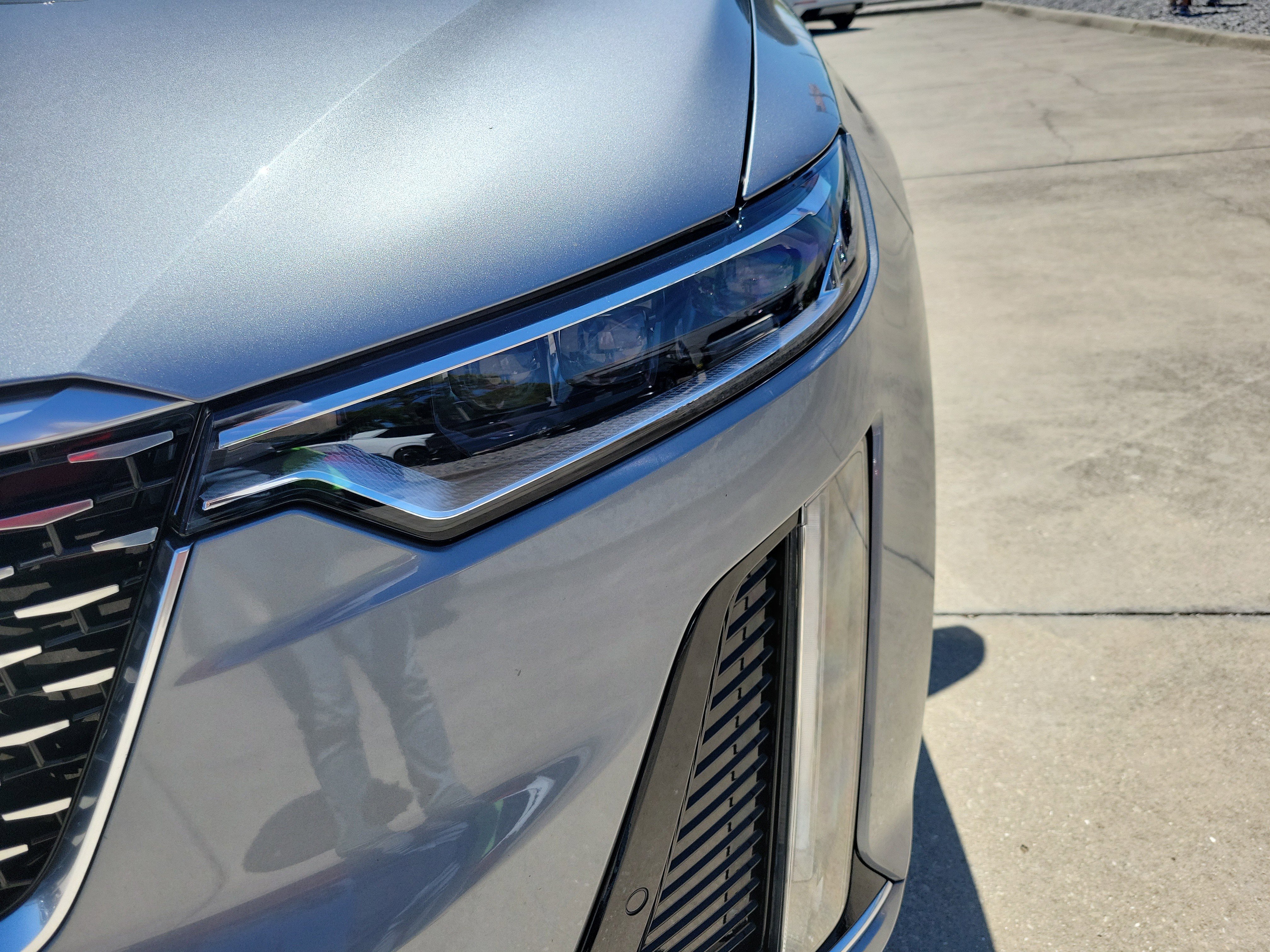 Certified 2025 Cadillac XT6 Premium Luxury w/ Platinum Package image 9