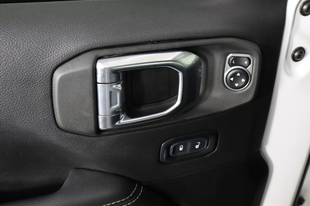 Used 2023 Jeep Wrangler Unlimited Sahara w/ Cold Weather Group AWD/4WD image 20