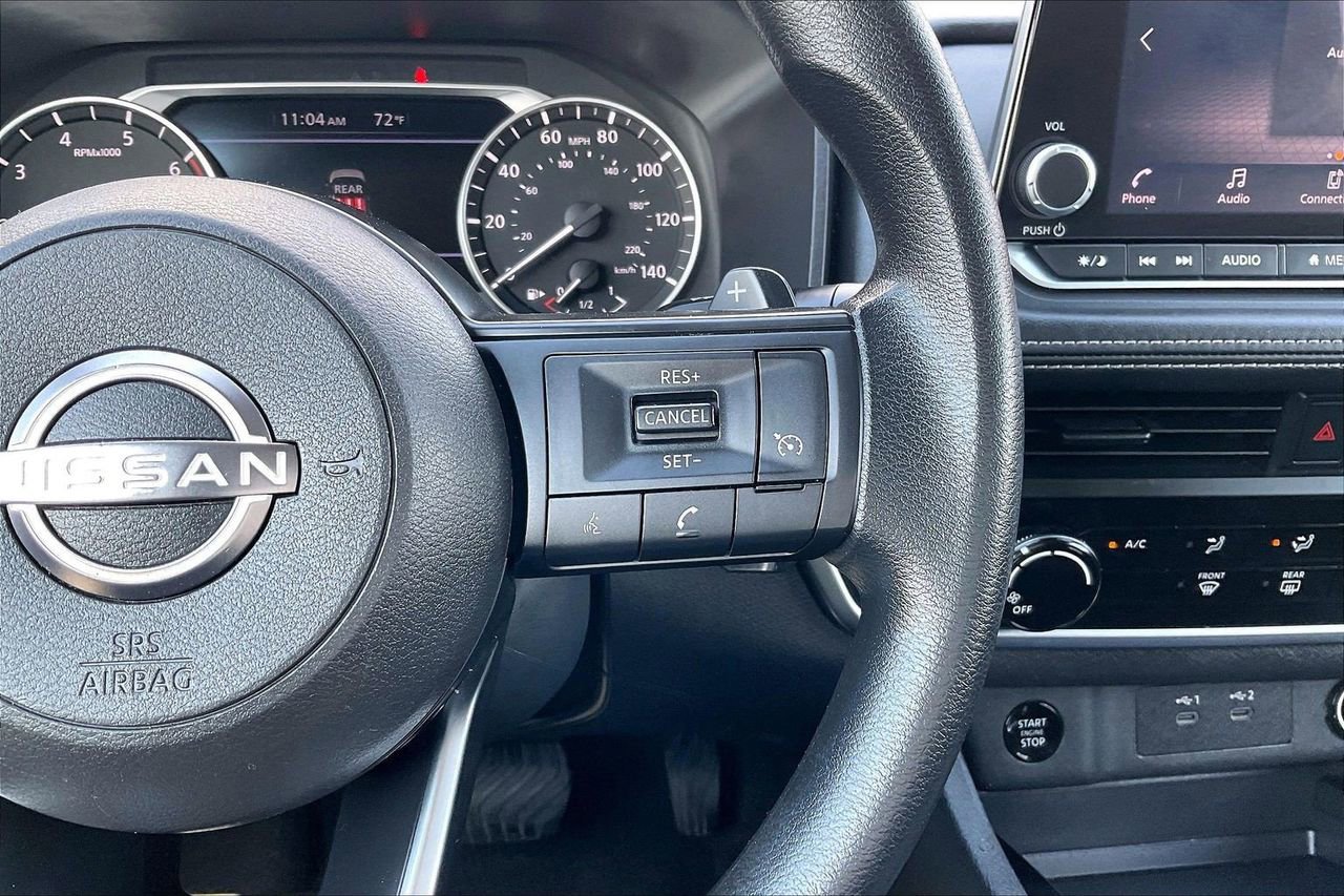 Used 2024 Nissan Rogue S image 30