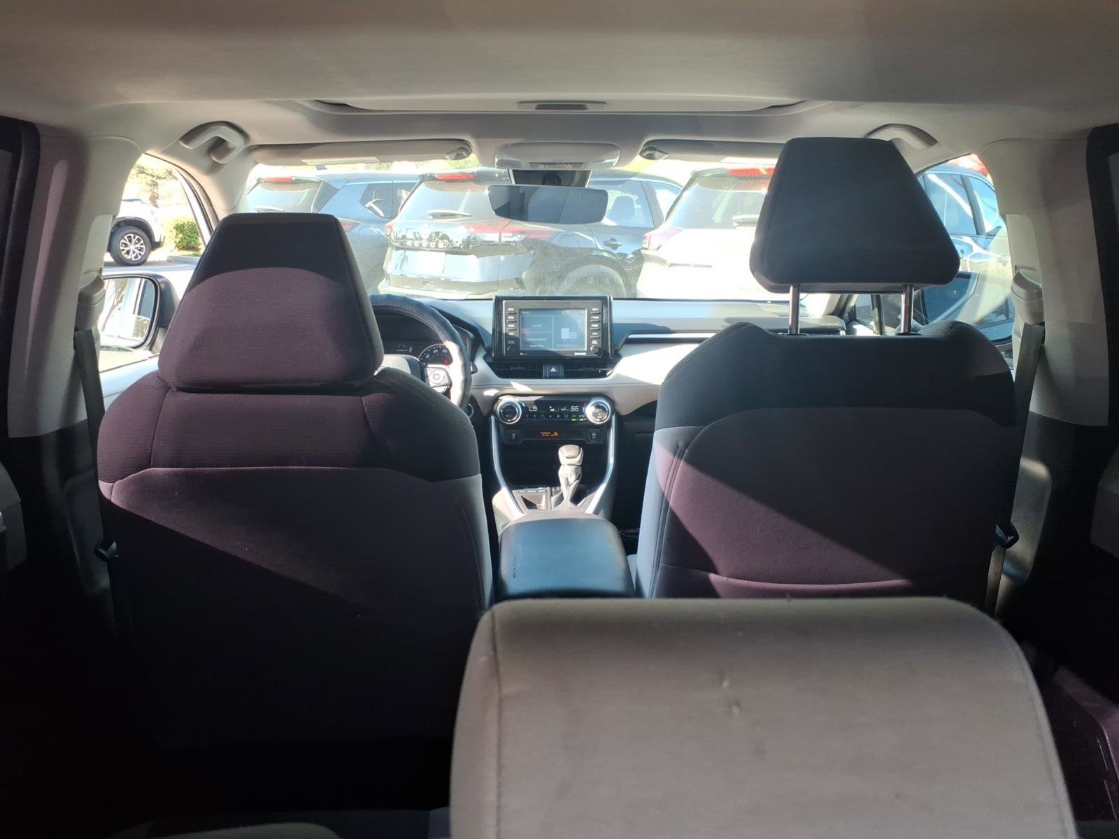 Used 2022 Toyota RAV4 XLE w/ Convenience Package image 12