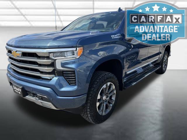 Used 2024 Chevrolet Silverado 1500 High Country w/ Z71 Off-Road Package AWD/4WD image 2