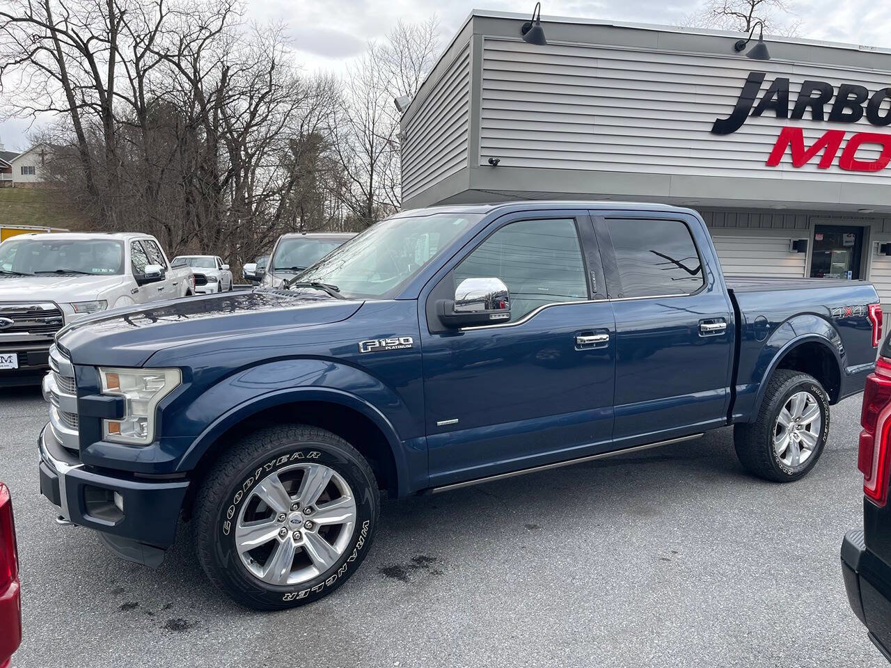 Used 2015 Ford F150 Platinum w/ Trailer Tow Package image 4