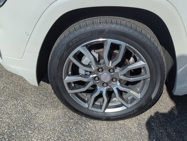 Used 2024 GMC Terrain Denali w/ Denali Premium Package image 28