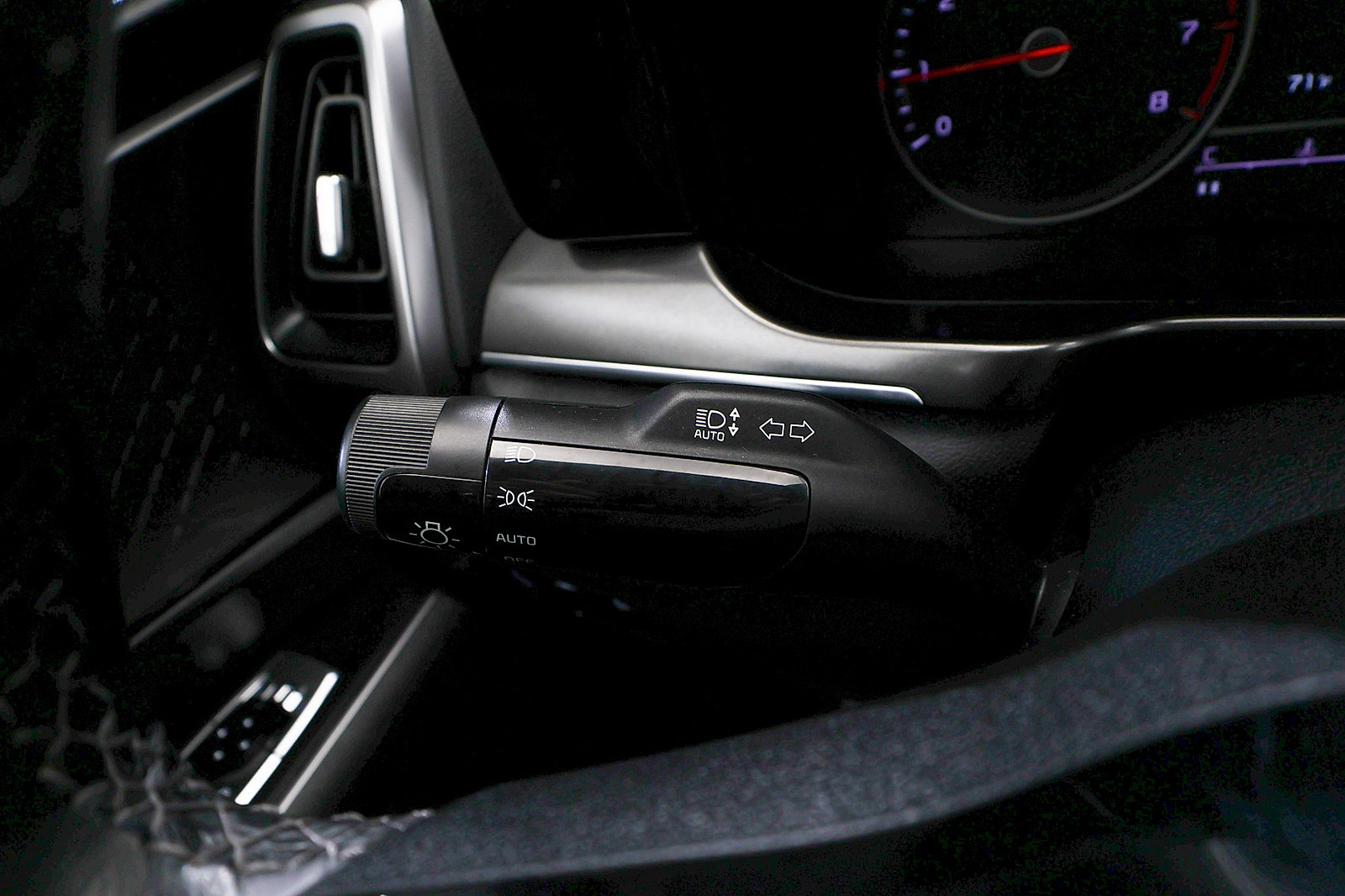 Used 2022 Kia Sorento S w/ Panoramic Sunroof Package FWD image 31