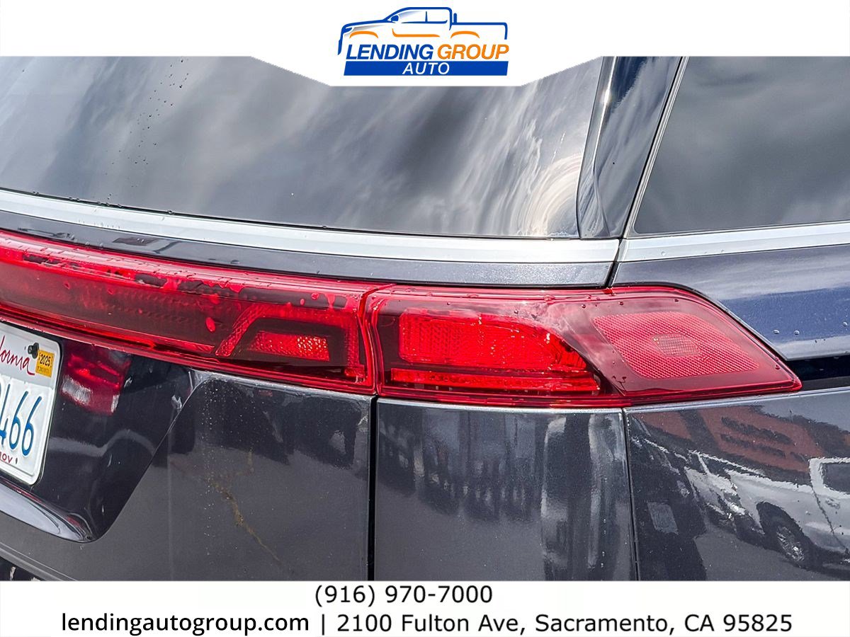 Used 2022 Kia Carnival LX FWD image 8